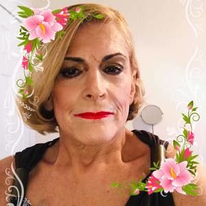 Meet your Posher, Carole